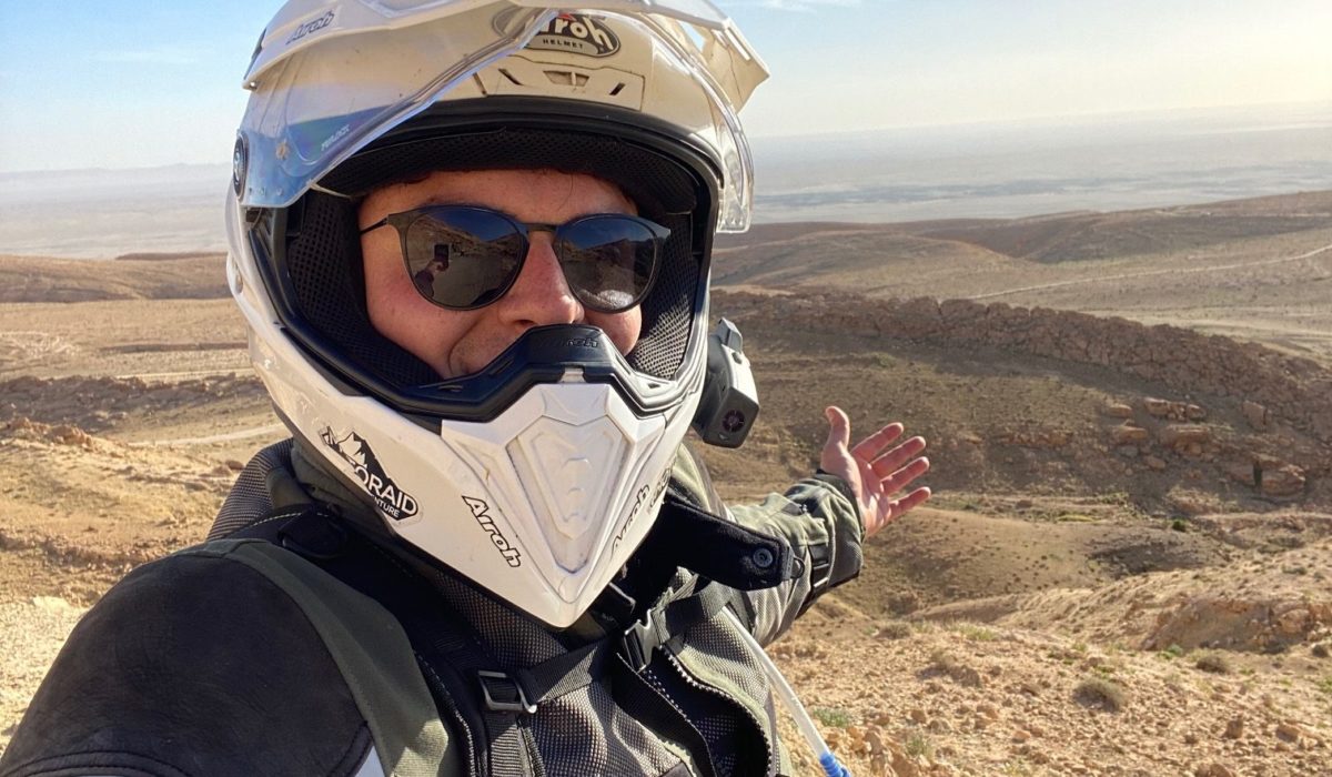 Review Airoh Commander Helmet // Alex Mototravellers // ENG – Moto